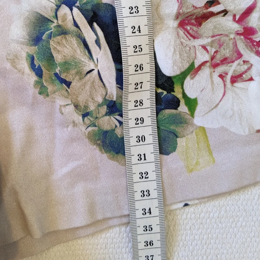 Topshop floral high waisted shorts size UK10, US 6 EU 38. - Picture 5 of 6